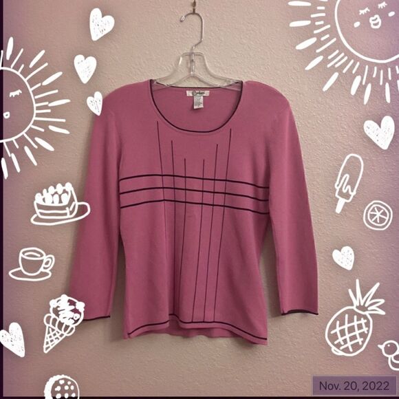 Carducci PurpleSweater with a design with black lines!! Size Small - Picture 7 of 8